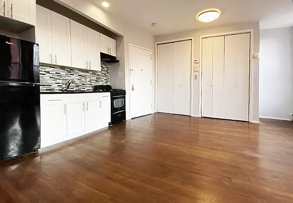 Rented by Avenues Real Estate | media 1