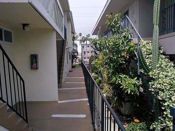 4th image of 230 Bicknell Ave APT 104