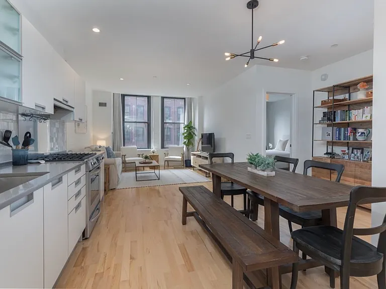 346 Congress St #209 — Photo 3