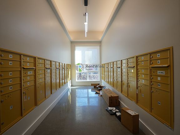 4th image of 289 Walk Hill St #301