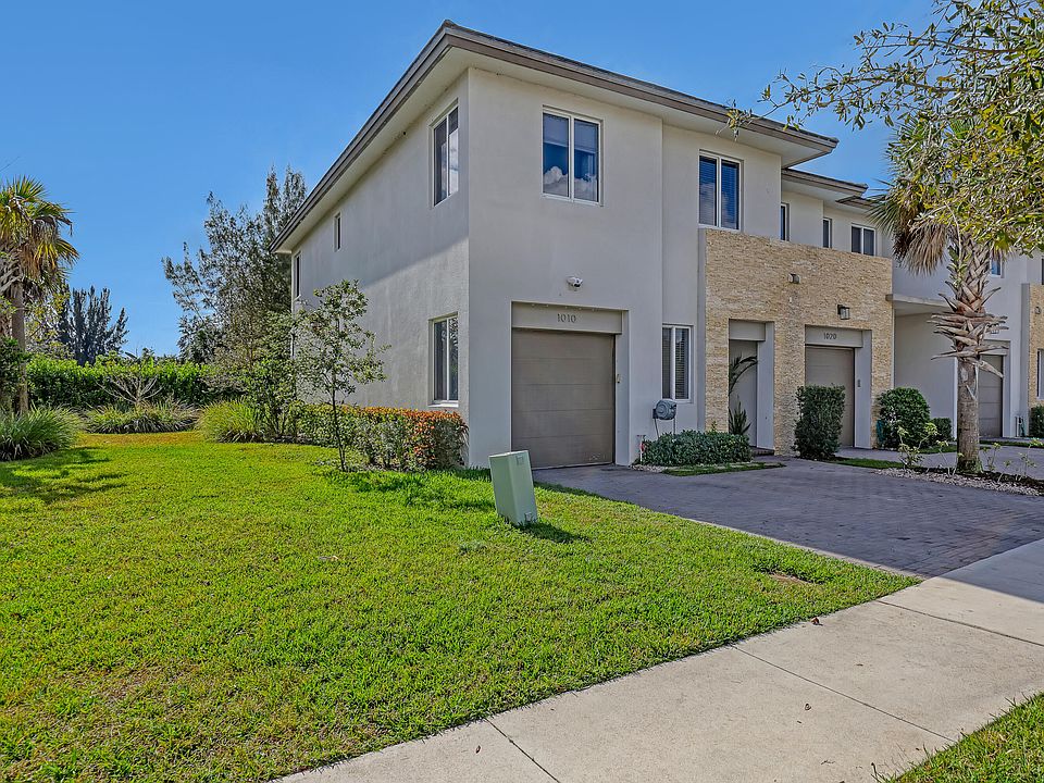 1st image of 1010 Pioneer Way