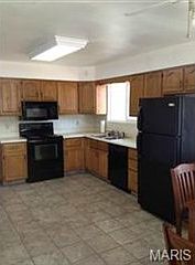 3rd image of 11537 Rock Hampton Dr