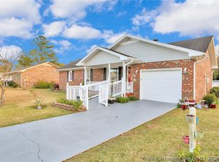 1302 Hardin Rd, Lumberton, NC 28358