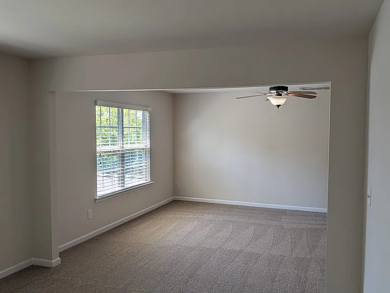 2428 Averon Dr — Photo 8