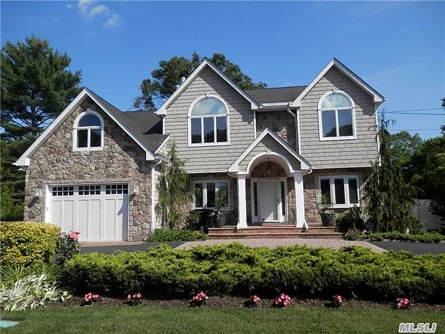 1st image of 16 River Heights Dr
