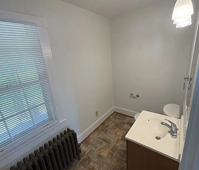 370 High St — Photo 4