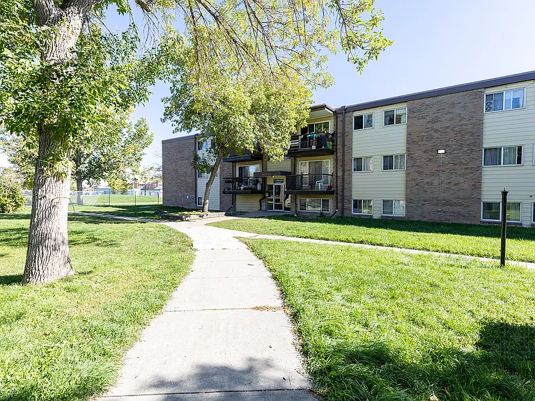 50 Haddon Rd SW — Photo 12