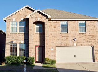 8852 Noontide Dr, Fort Worth, TX 76179
