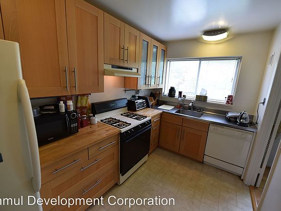 4th image of 10631 Weymouth St #10631