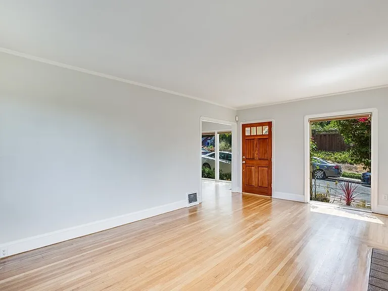 816 Everett Ave — Photo 8