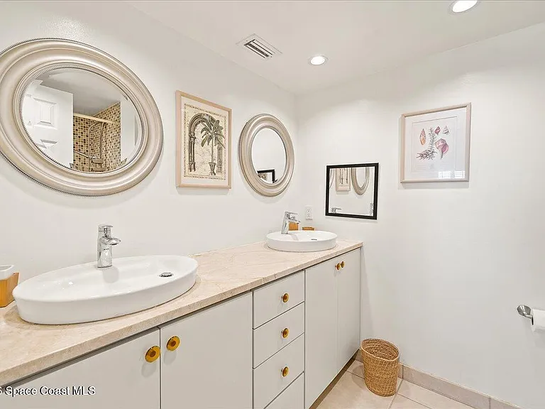 2050 Atlantic St #316 — Photo 9