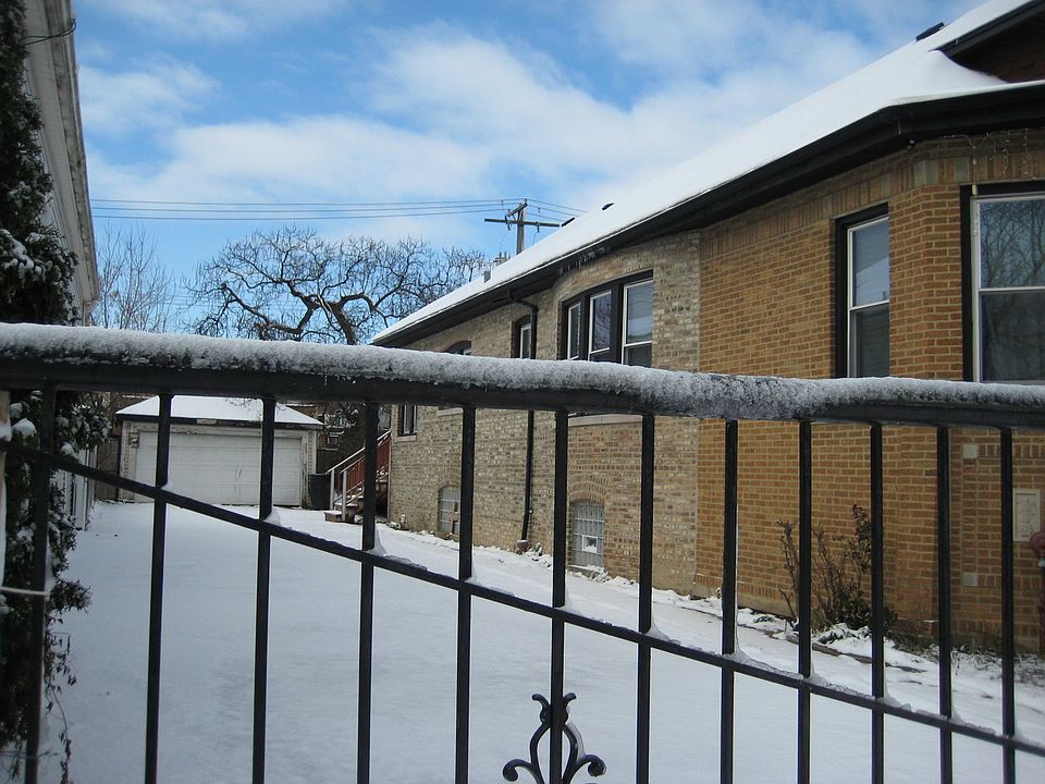 2nd image of 6538 S Troy St