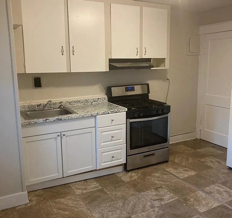 310 E Main St #2B