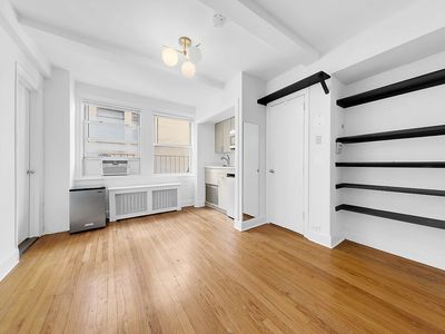 321 E 43rd St APT 607, New York, NY, 10017