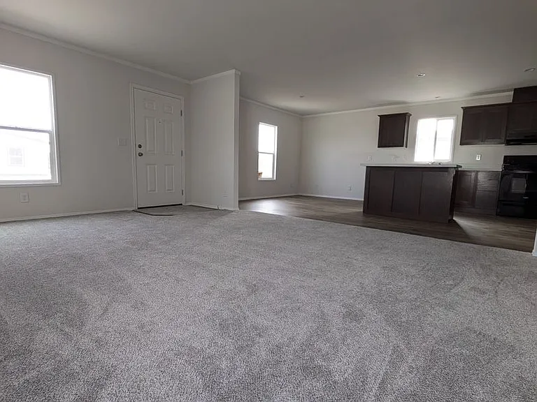 2681 E Edison Ave #10 — Photo 3