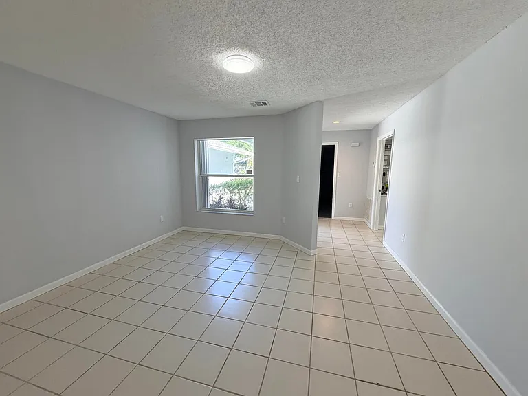182 Sparrow Dr — Photo 33