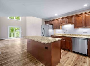 4 Sabrina Way #D, Agawam, MA 01001