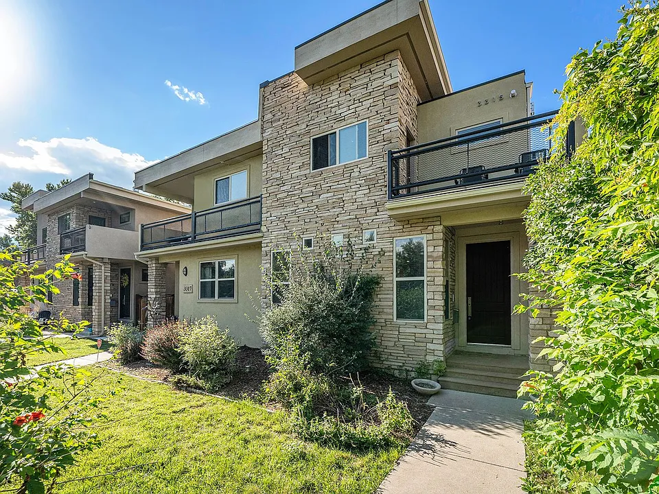 3315 W Hayward Pl