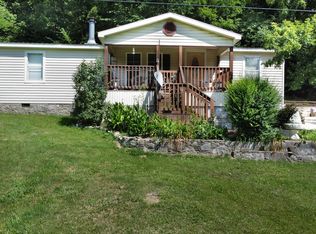 1000 Roach Hollow Rd, Woodbury, TN 37190
