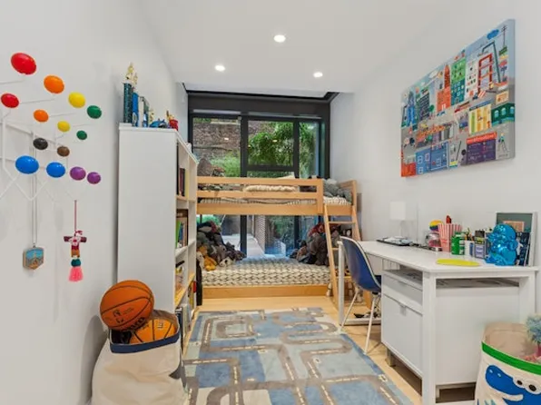 35 West 71st Street image 9 of 14