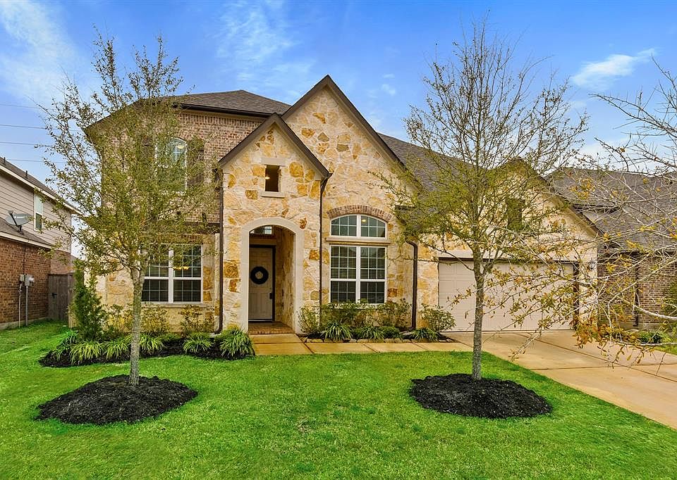 1st image of 15518 Kinder Bluff Ln