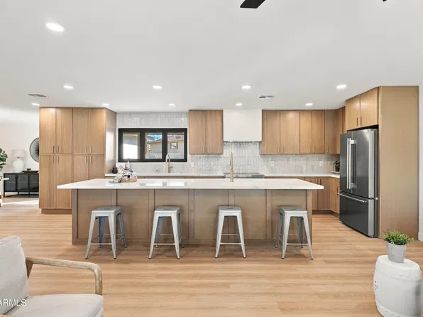 8713 E SANDALWOOD Drive, Scottsdale, AZ 85250