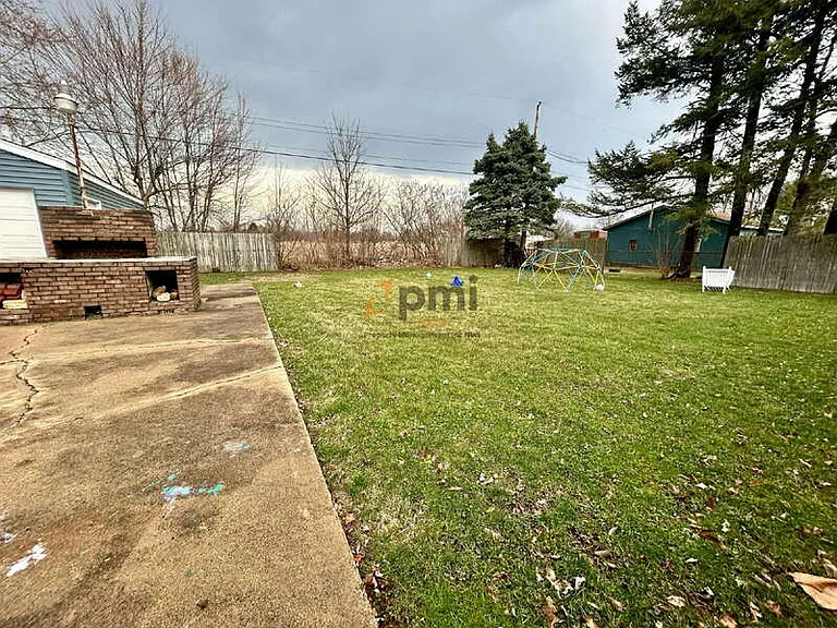 2925 Silverbrook Ave — Photo 18