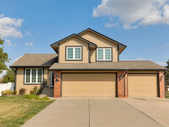 1501 NW North Creek Dr, Ankeny, IA 50023