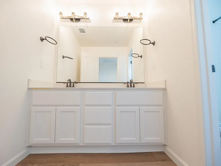 5032 Palisade Ave — Photo 11