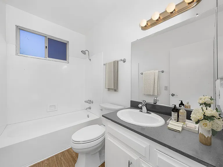 295 Chestnut Ave #24 — Photo 6