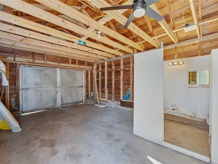401 E 3rd St — Photo 23