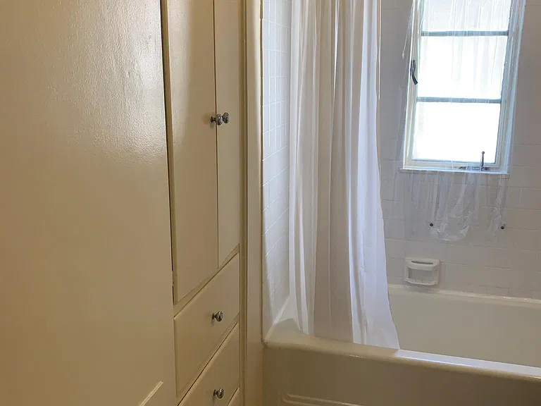 1028 Linden Ave #B — Photo 16