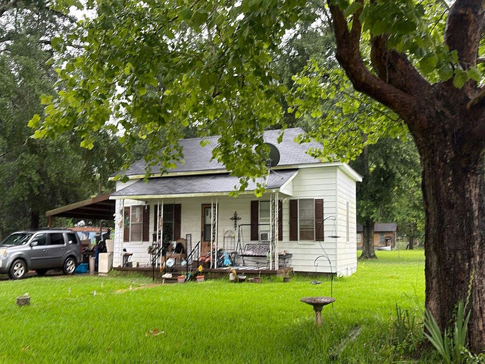2nd image of 251 Slack St