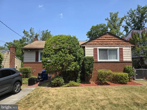 6106 Quebec Pl, College Park, MD 20740