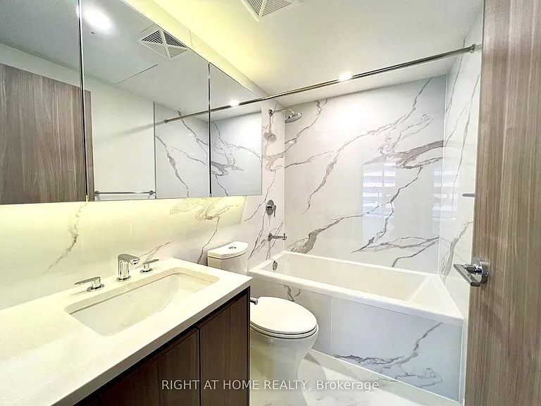 3 Concord Cityplace Way #828 — Photo 18