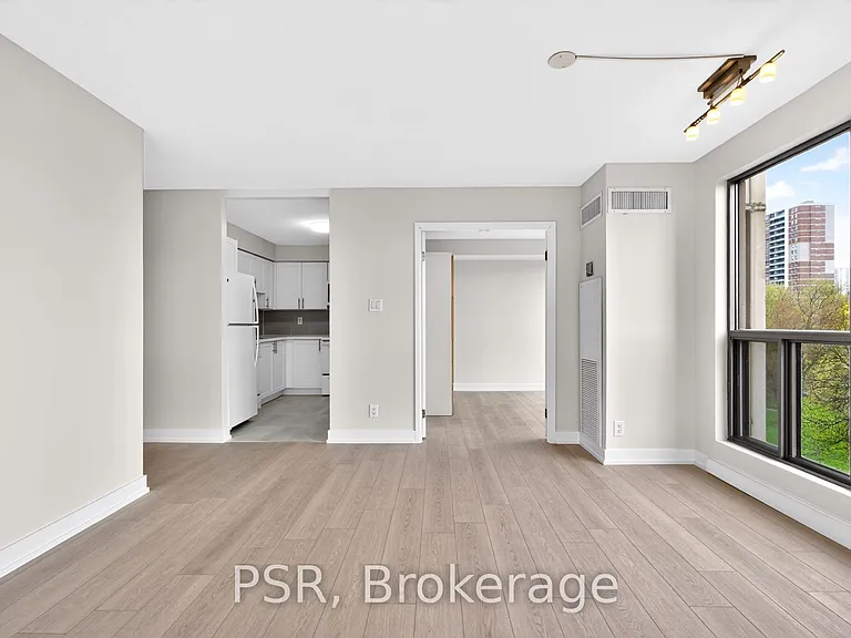 298 Jarvis St #506 — Photo 10