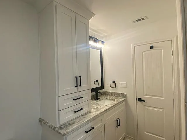 200-1533 Harmony St #200 — Photo 4