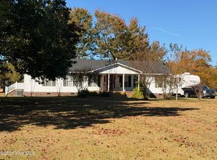 1722 Hollis Rd, Plymouth, NC 27962