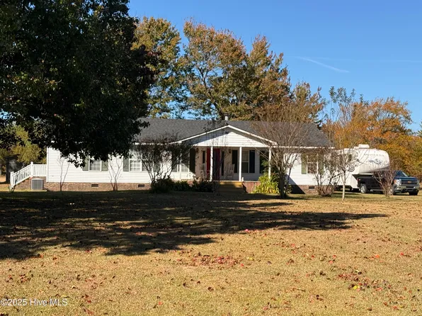 1722 Hollis Road, Plymouth, NC 27962
