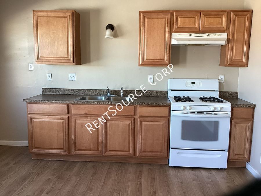1st image of 616 E Main St Unit 3