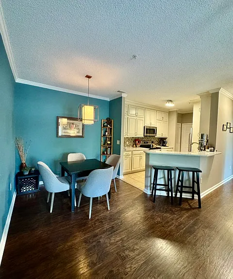 45 Sycamore Ave #521 — Photo 6
