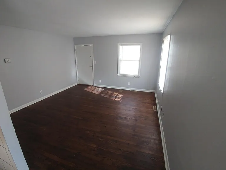 7022 Agnes Ave — Photo 6