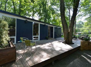 2412 Brentwood Pl, Alexandria, VA 22306