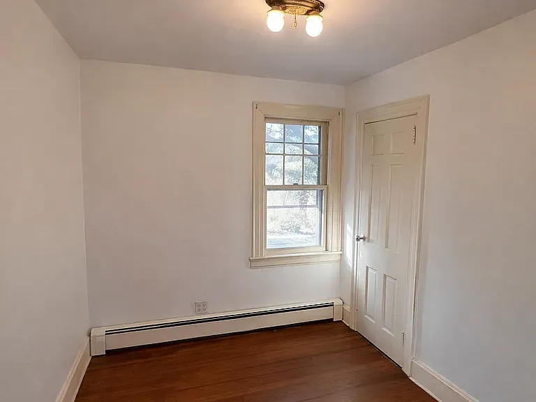 Woodhull Rd — Photo 14