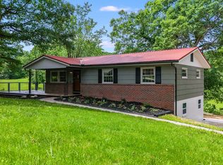 110 Courtland Ln, Clinton, TN 37716