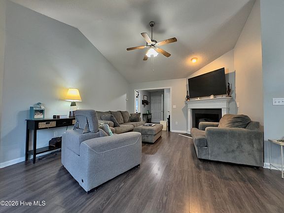 5th image of 100 Kenmore Court