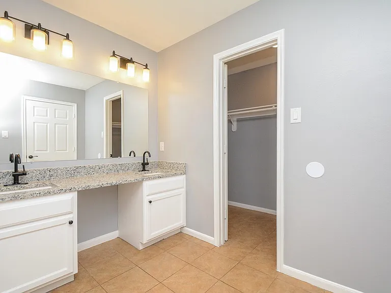 6418 Waldron Dr #B — Photo 11