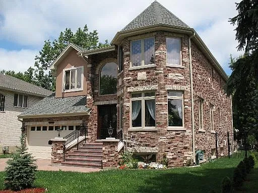 4646 Linden Ave photo 1