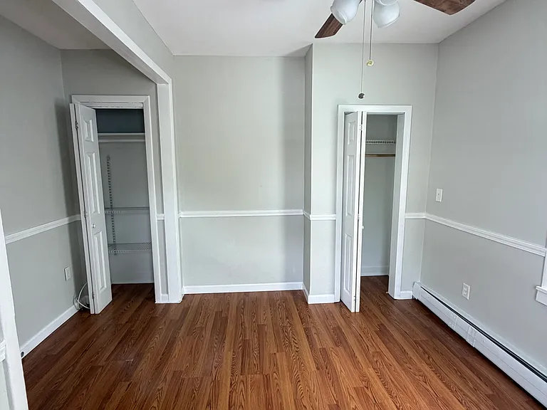 35 Catherine St #1 — Photo 12