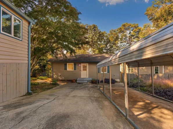 120 Lake Front Cir, Lyman, SC 29365